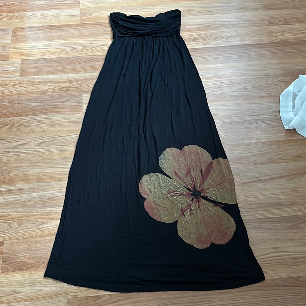 Maxi Dress. Medium.
